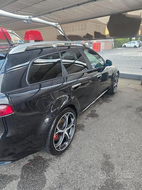 Usata Alfa Romeo 159 Distinctive 136 CV (100 kW) 2011 Nero Station wagon