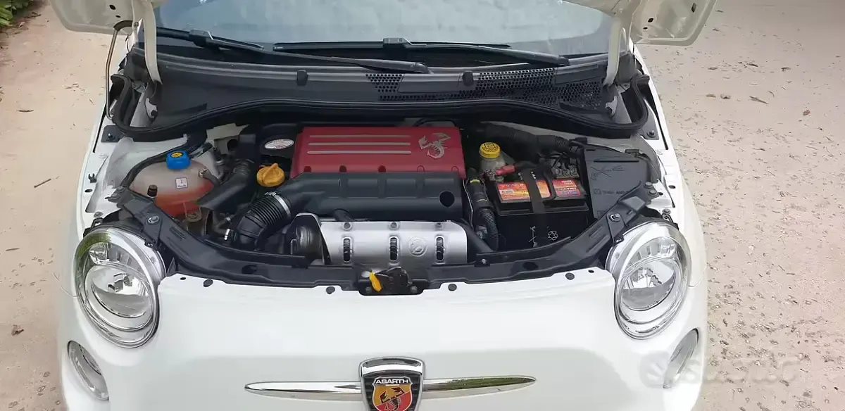 Usata Abarth 500 135 CV (99 kW) 2013 Bianco