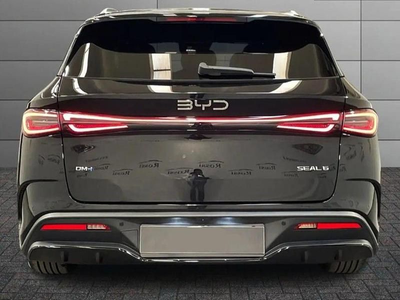 Nuova BYD Seal Boost 184 CV (135 kW) 2026 Obsidian black Station wagon