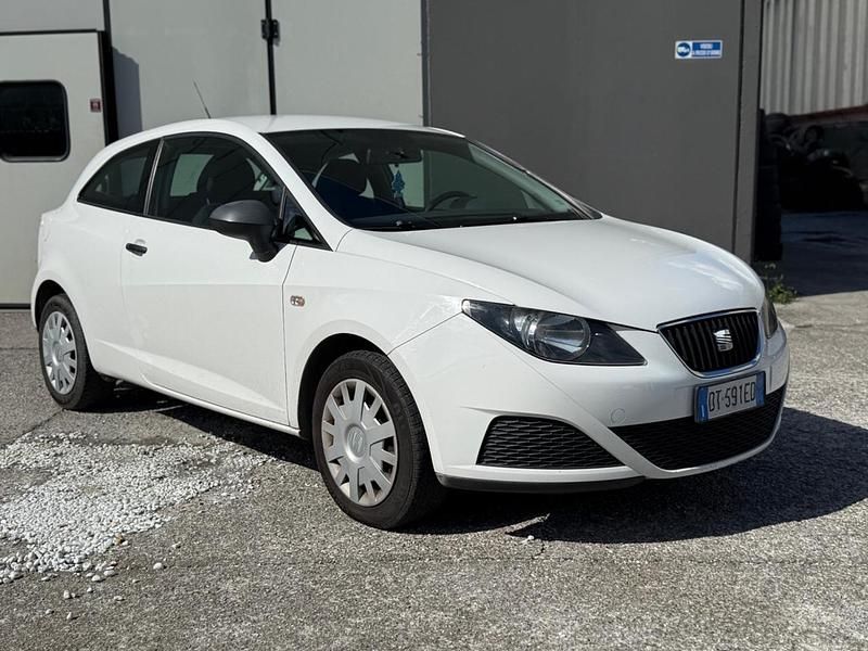 Usata Seat Ibiza 69 CV (50 kW) 2009 Bianco Coupé