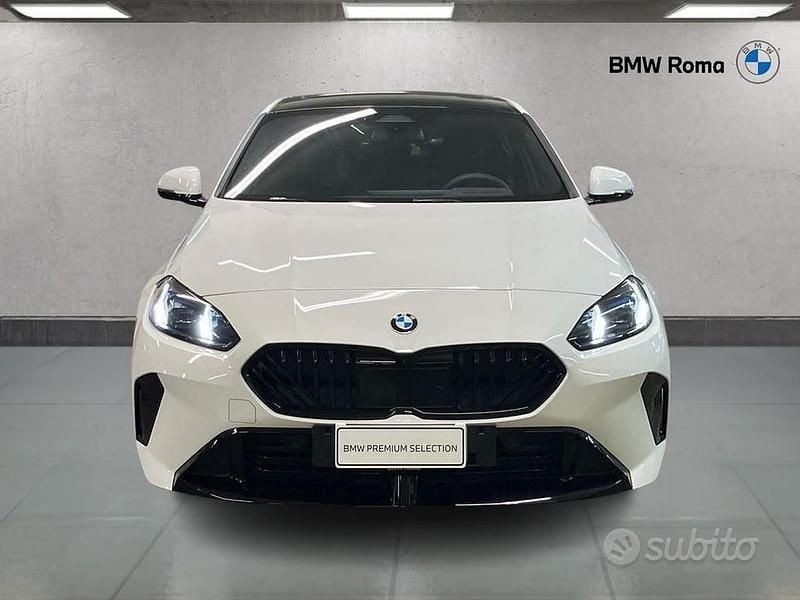 Usata BMW 118 Comfort Edition 150 CV (110 kW) 2024 Alpine white Utilitaria