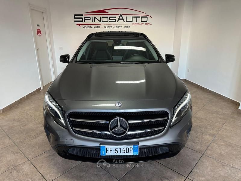 Usata Mercedes GLA200 136 CV (100 kW) 2016 Grigio SUV