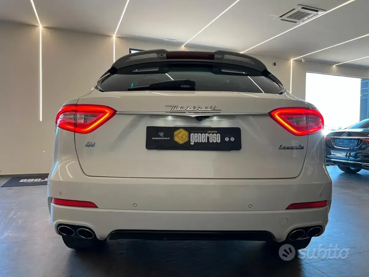 Usata Maserati Levante 250 CV (183 kW) 2017 Bianco SUV
