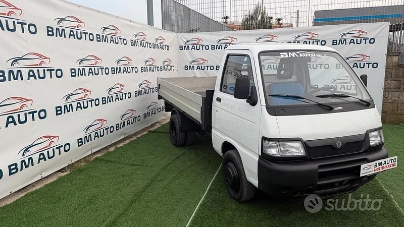 Usata Piaggio Porter 65 CV (47 kW) 2004 Bianco Berlina