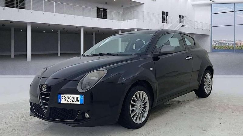 Usata Alfa Romeo MiTo Distinctive 79 CV (58 kW) 2015 Grigio metallizzato Utilitaria
