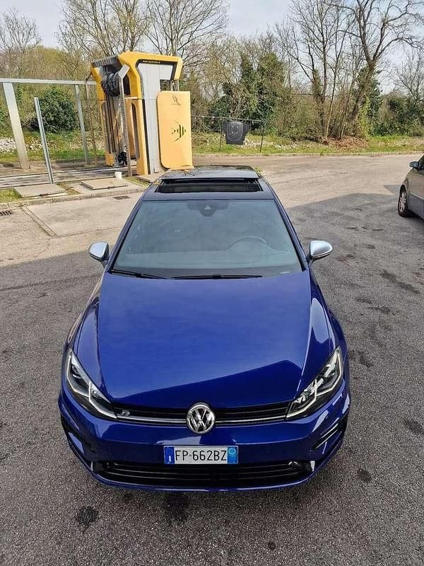 Usata VW Golf VII R 310 CV (228 kW) 2018 Blu lapiz Berlina