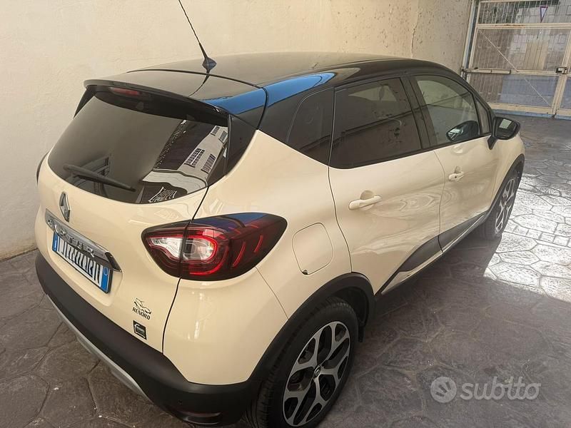 Usata Renault Captur LIMITED 90 CV (66 kW) 2019 SUV