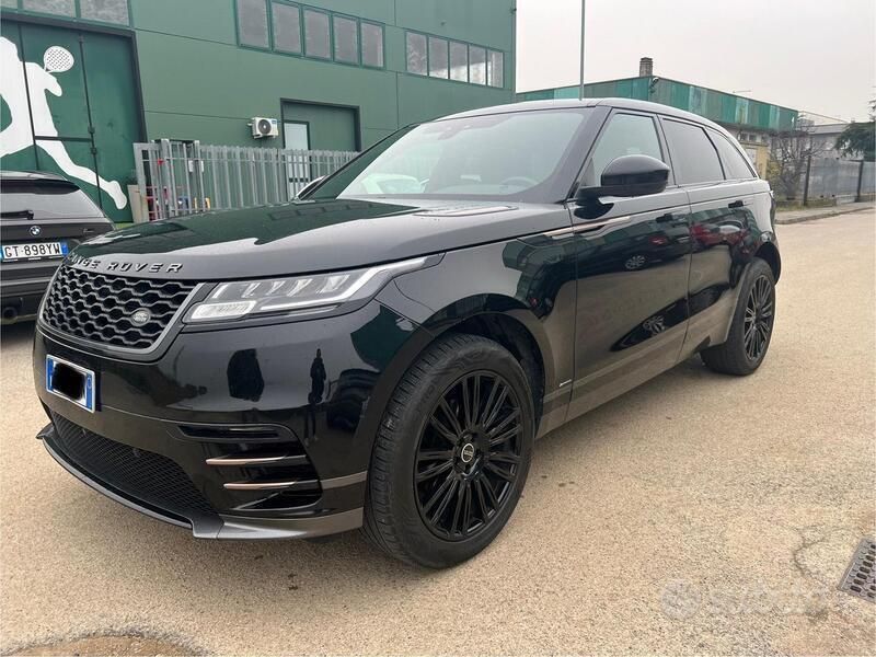 Usata Land Rover Range Rover Velar R-Dynamic 241 CV (177 kW) 2018 Nero SUV