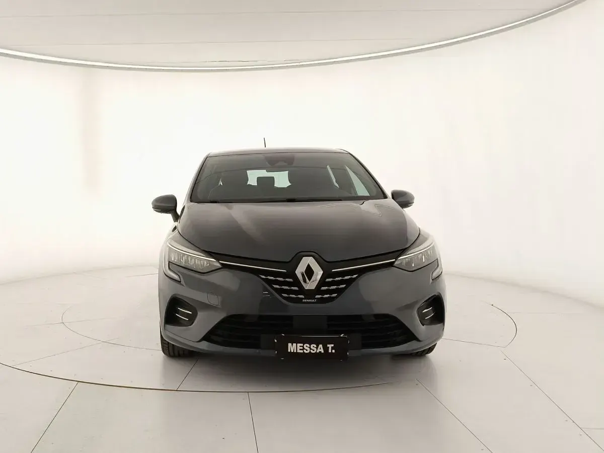 Usata Renault Clio Intens 140 CV (102 kW) 2022 Grigio scuro Utilitaria