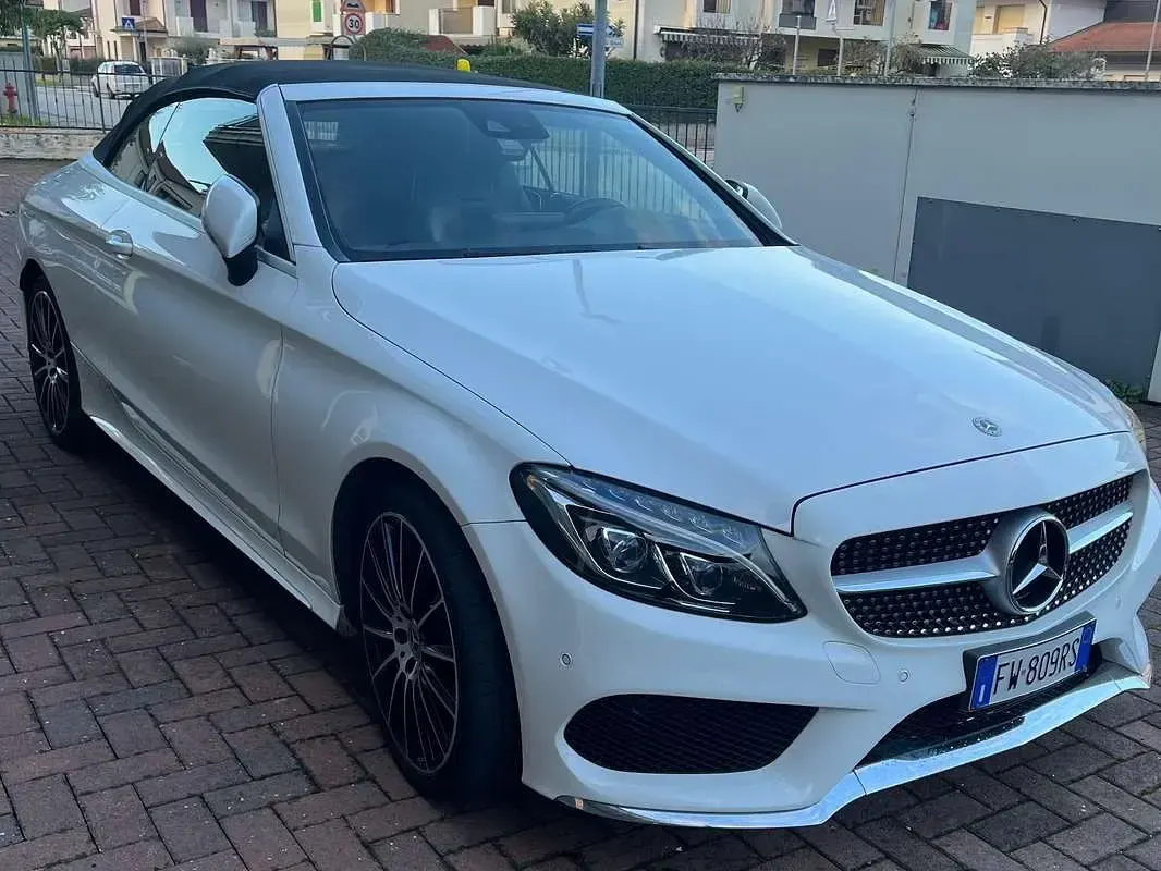 Begagnad Mercedes C220 Premium 170 HK (125 kW) 2017 Cab