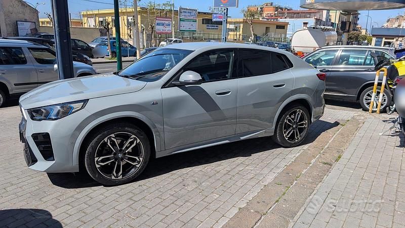 Begagnad BMW X2 M Sport 150 HK (110 kW) 2024 Grå SUV