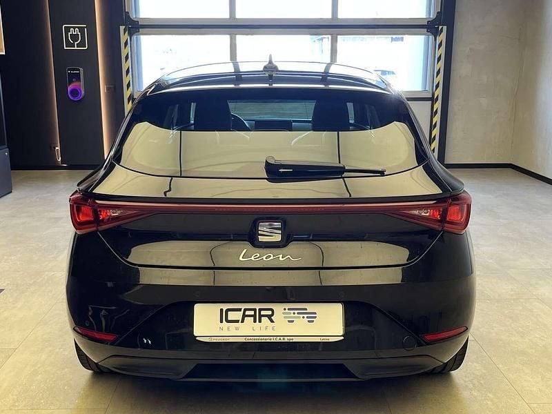 Occasion Seat Leon XCELLENCE 150 PK (110 kW) 2021 Zwart Sedan