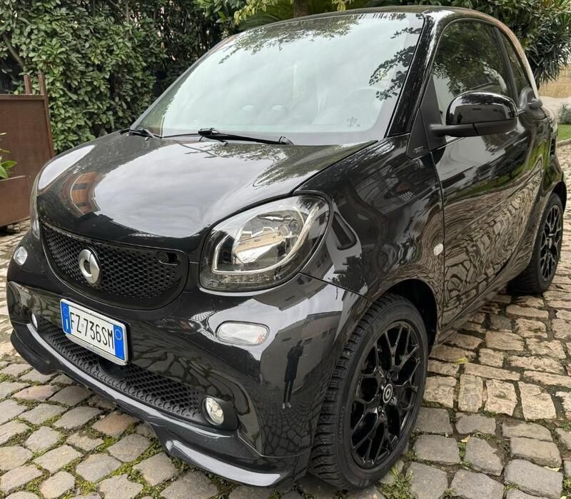 Nero Usata 2019 Smart ForTwo Coupé Superpassion Due volumi | 15.900 € (Buon prezzo) - Immagine 1/3