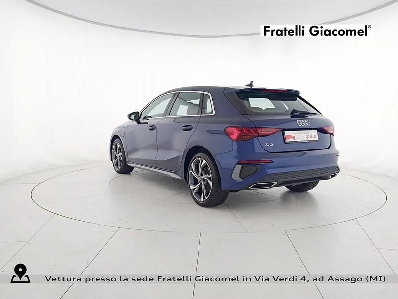 Begagnad Audi A3 S-Line 204 HK (150 kW) 2024 Blå Sedan