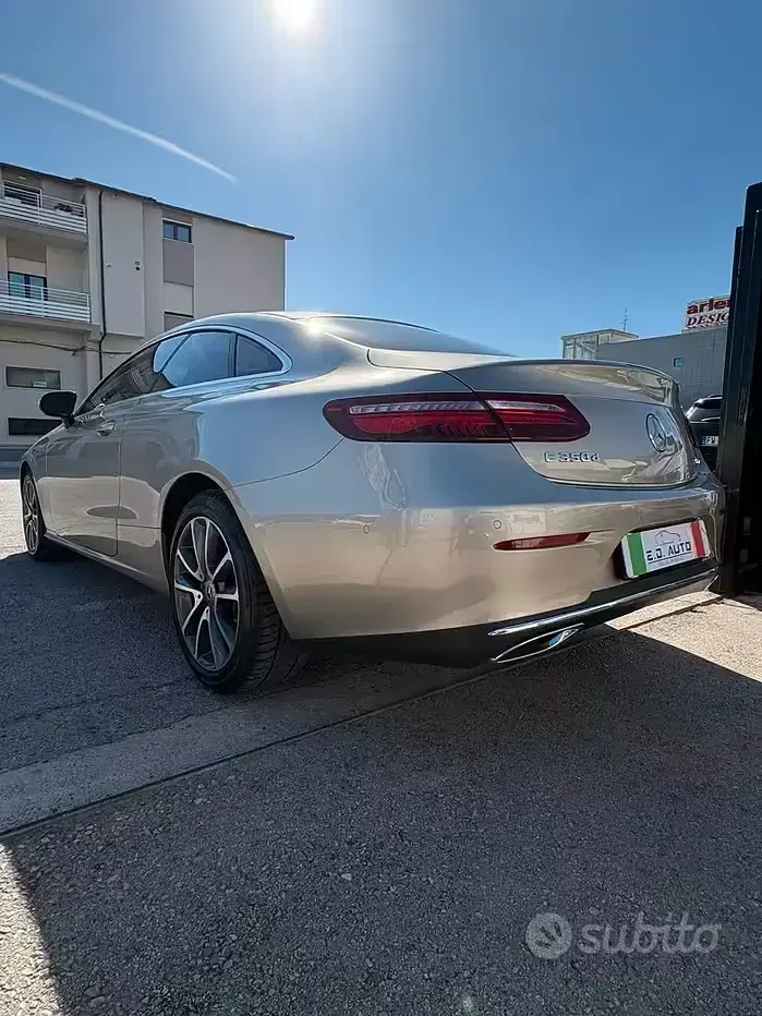 Usata Mercedes E350 258 CV (189 kW) 2017 Giallo Coupé