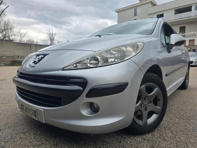 Usata Peugeot 207 68 CV (50 kW) 2007 Berlina