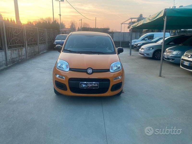 Usata Fiat Panda Easy 69 CV (50 kW) 2020 Arancione Utilitaria