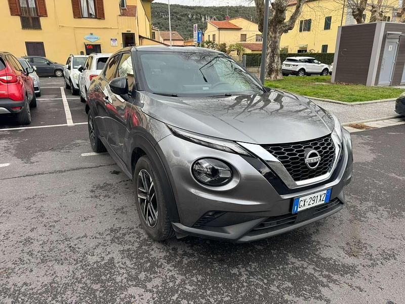 Usata Nissan Juke N-Connecta 114 CV (83 kW) 2024 Argento SUV