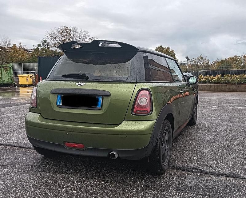 Usata Mini ONE Sport 75 CV (55 kW) 2009 Verde Utilitaria