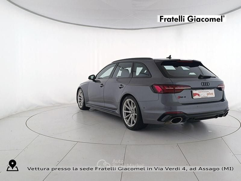 Usata Audi RS4 Comfort 450 CV (330 kW) 2022 Grigio daytona perlato Station wagon