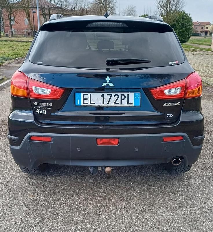 Usata Mitsubishi ASX Intense 150 CV (110 kW) 2012 Nero SUV