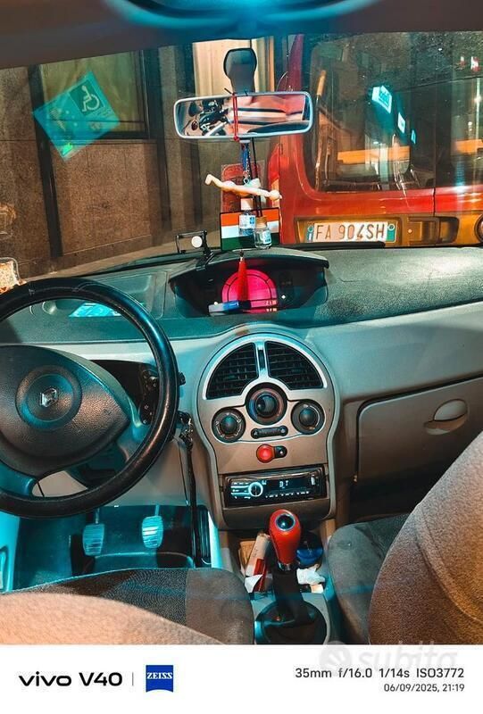 Usata Renault Modus 2006 Grigio Monovolume