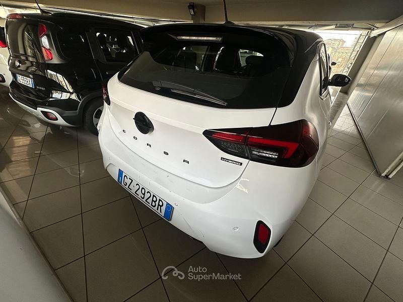 Usata Opel Corsa 101 CV (74 kW) 2025 Bianco Utilitaria