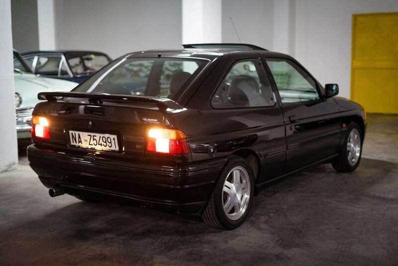 Usato 1992 Ford Escort 2.0 Benzin 147 CV (8.500 €)