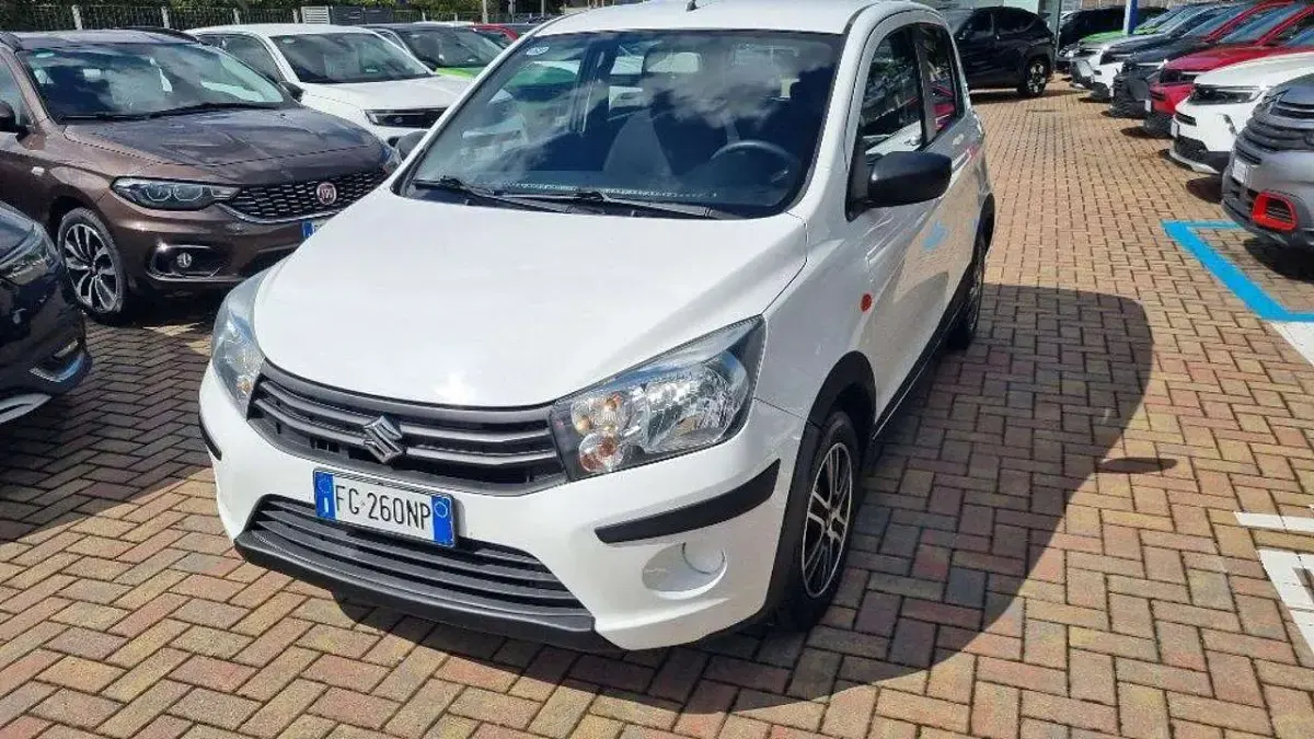 Usata Suzuki Celerio Style 68 CV (50 kW) 2017 Bianco Utilitaria