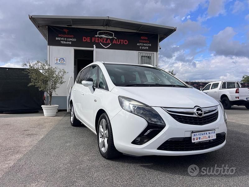 Bianco Usata 2013 Opel Zafira Tourer Monovolume | 6500 € (Ottimo prezzo) - Immagine 1/4