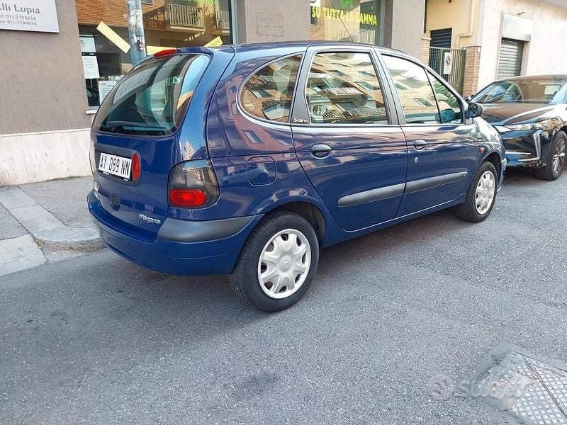 Usata Renault Mégane 90 CV (66 kW) 1998 Blu Monovolume