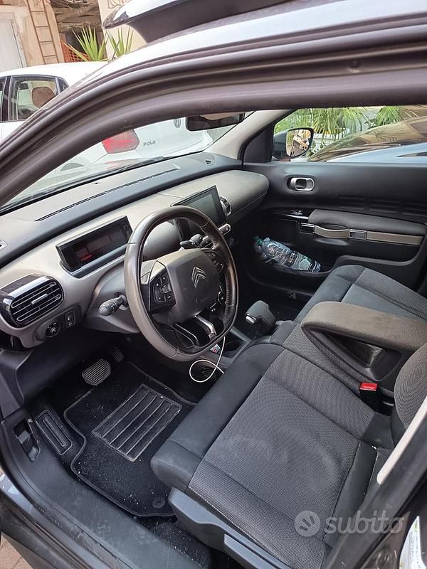 Usata Citroën C4 Cactus 92 CV (67 kW) 2018 Nero Utilitaria