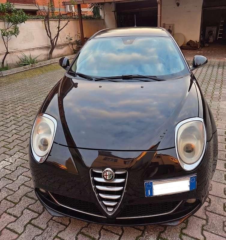 Usata Alfa Romeo MiTo Distinctive 84 CV (61 kW) 2015 Nero Utilitaria