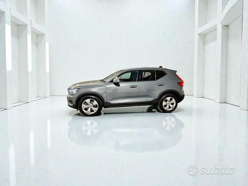 Usata Volvo XC40 Business Edition 190 CV (139 kW) 2020 Grigio SUV