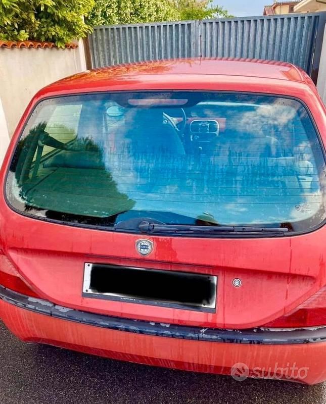 Usata Lancia Ypsilon 1998 Utilitaria