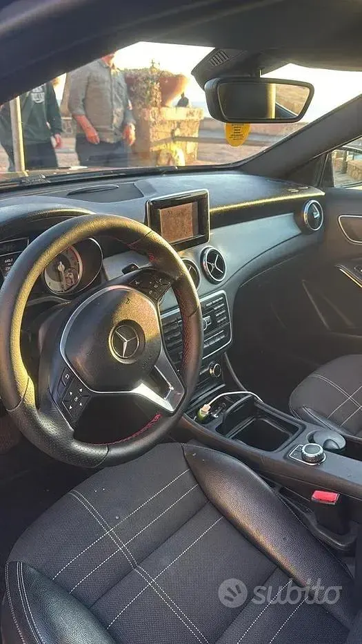Usata Mercedes GLA200 136 CV (100 kW) 2014 Nero SUV