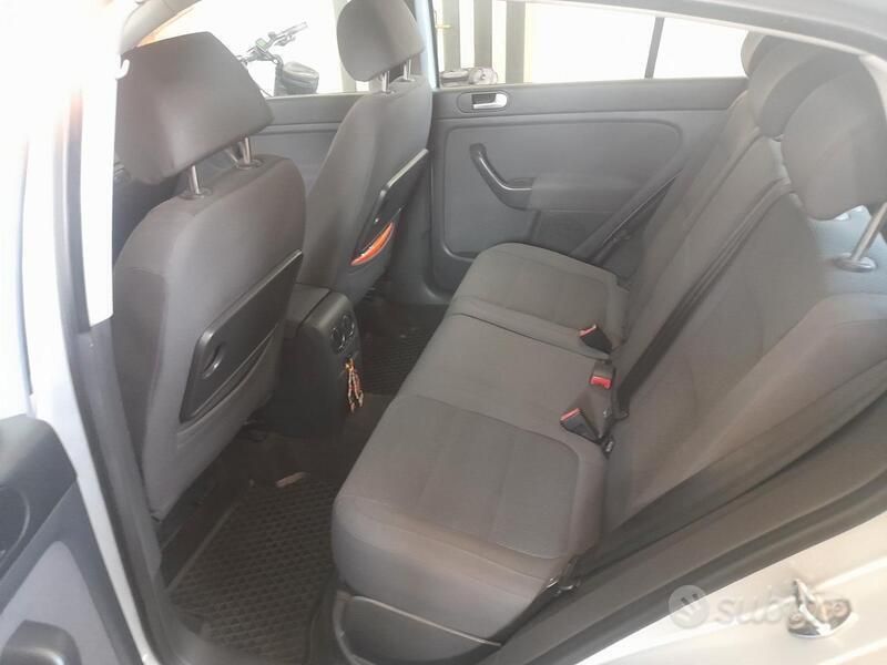 Grigio Usata 2006 VW Golf Plus Monovolume | 5300 € - Immagine 1/4