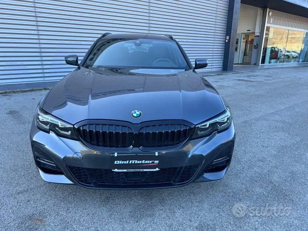 Usata BMW 320 M Sport 190 CV (139 kW) 2022 Grigio scuro Station wagon