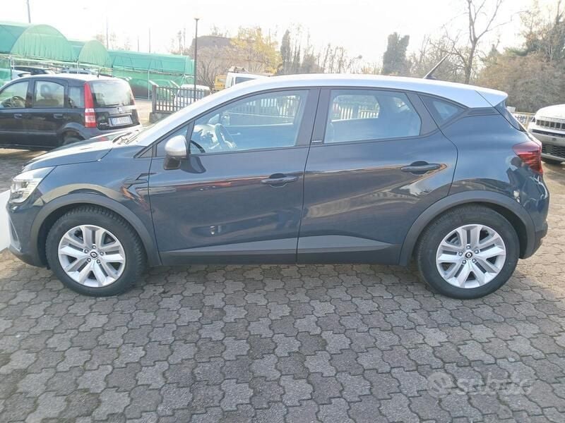 Usata Renault Captur Zen 94 CV (69 kW) 2021 Blu SUV