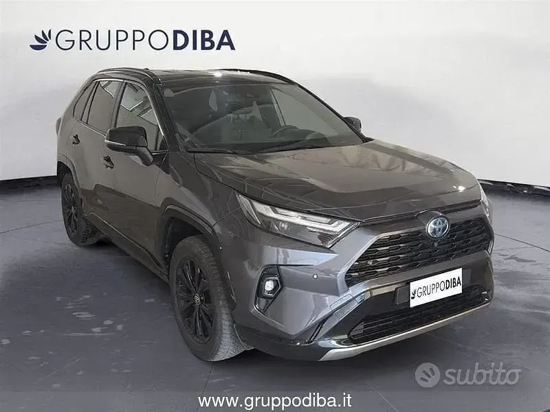 Usata Toyota RAV4 Hybrid Style 178 CV (130 kW) 2022 Grigio SUV