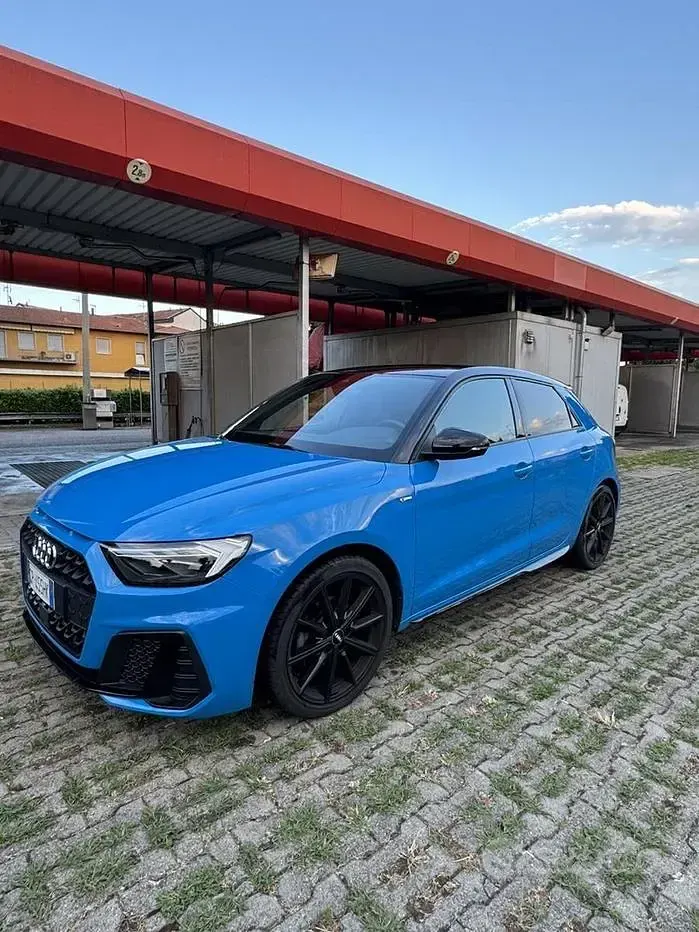 Usata Audi A1 S-Line 110 CV (80 kW) 2023 Bluazzurro SUV