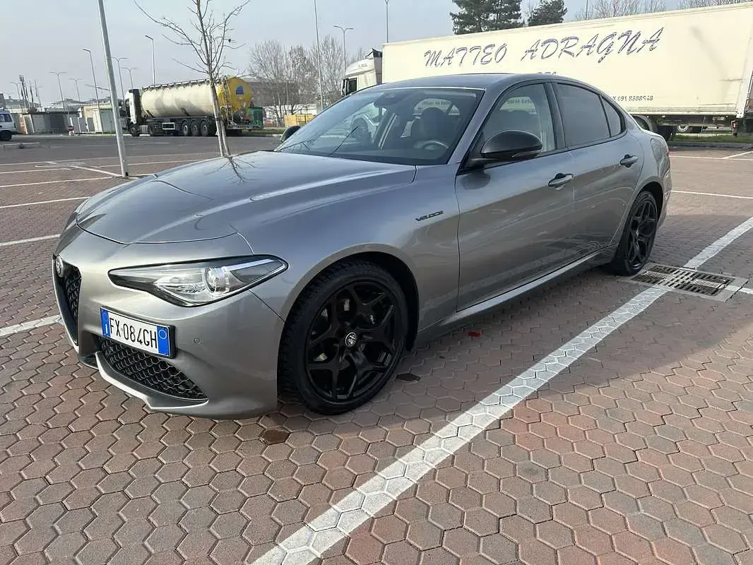 Usata Alfa Romeo Giulia Veloce 211 CV (155 kW) 2019 Grigio Berlina