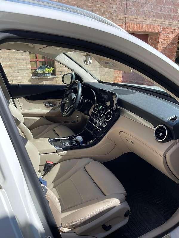 Usata Mercedes GLC220 194 CV (142 kW) 2019 Bianco SUV
