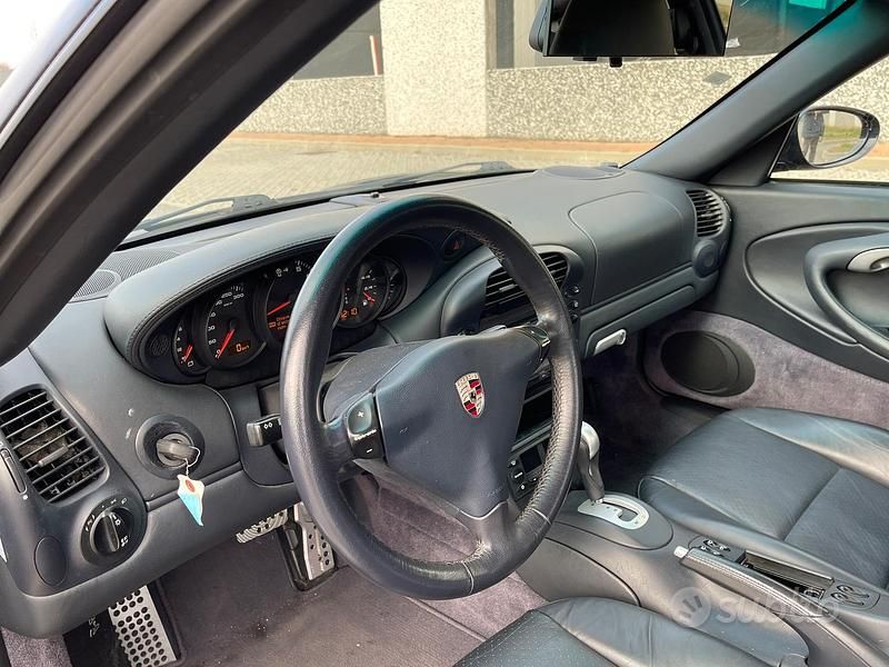 Usata Porsche 911 Carrera 320 CV (235 kW) 2003 Blu Coupé