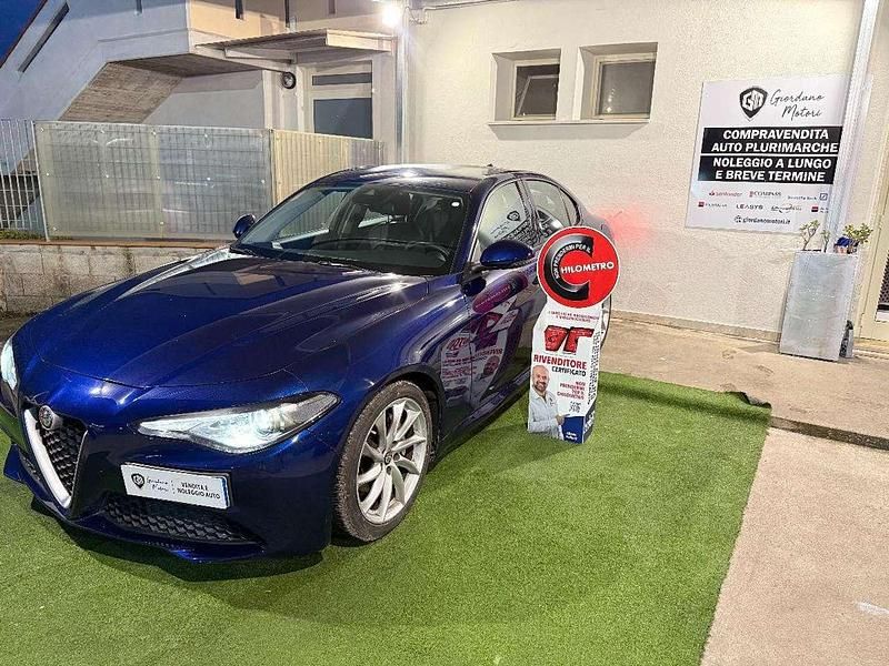 Blu Usata 2016 Alfa Romeo Giulia Super Tre volumi | 15.900 € (Buon prezzo) - Immagine 1/4