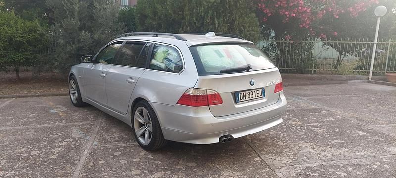 Grigio Usata 2008 BMW 530 Station wagon | 6000 € - Immagine 1/4