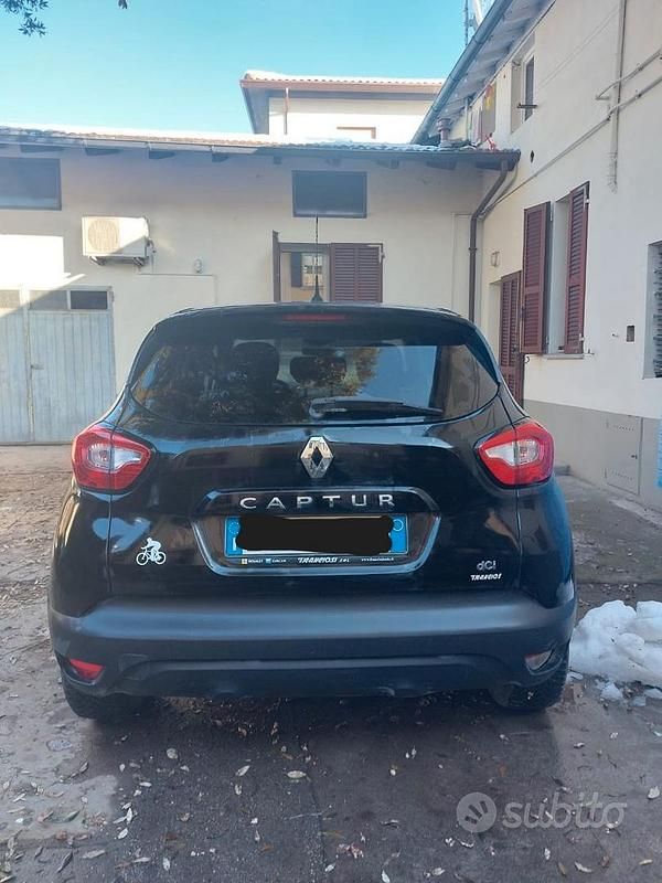 Usata Renault Captur 90 CV (66 kW) 2014 Nero SUV