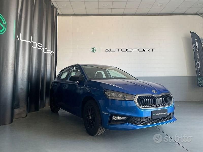 Blu Usata 2024 Skoda Fabia Due volumi | 17.700 € (Cara) - Immagine 1/4