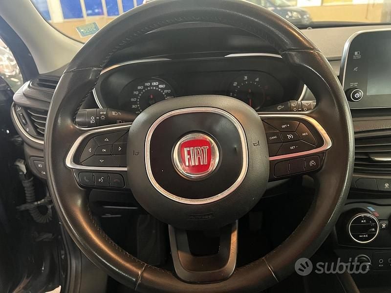 Usata Fiat Tipo Lounge 120 CV (88 kW) 2016 Blu Station wagon