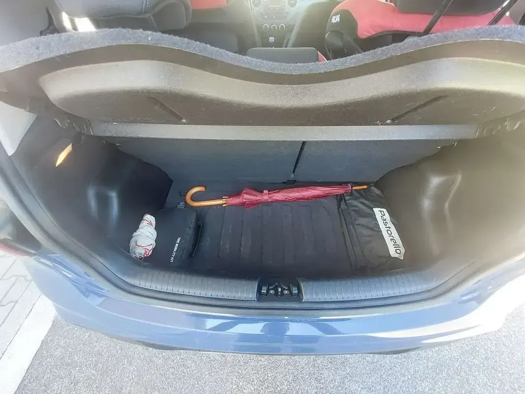 Usata Hyundai i10 69 CV (50 kW) 2018 Bluazzurro Utilitaria